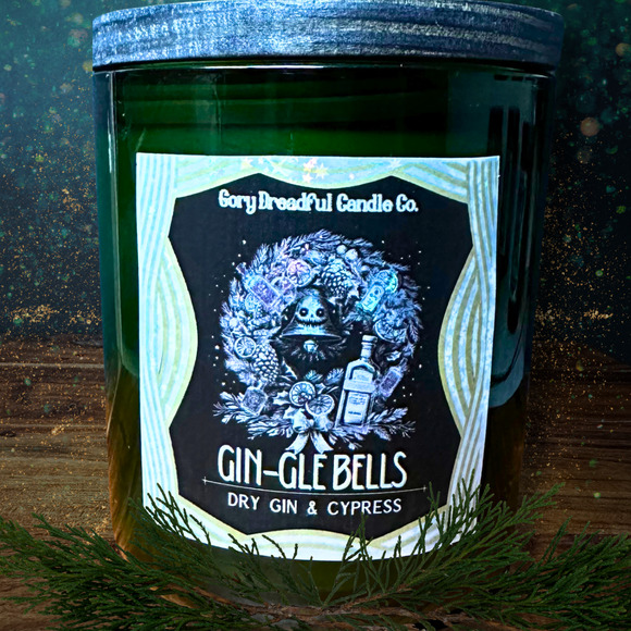 Gin-gle Bells Luxury Crackling Wooden Wick Candle: Dry Gin & Cypress Scent - Picture 1 of 9
